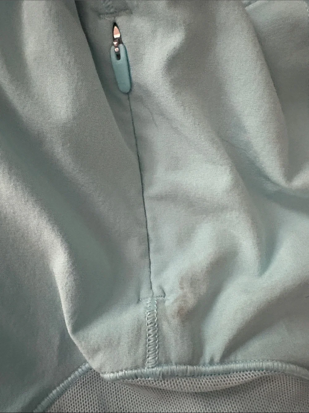 lululemon athletica light blue Hotty Hot athletic shorts 2.5 inch